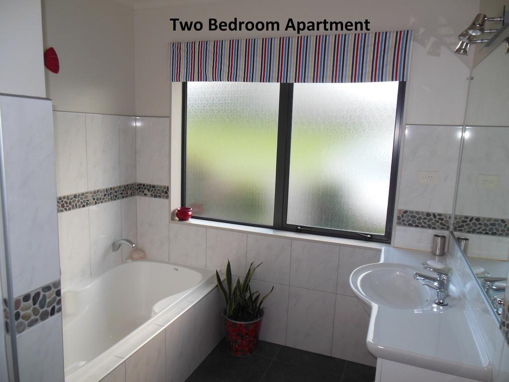 Silverdale Garden Stay Orewa Phòng bức ảnh